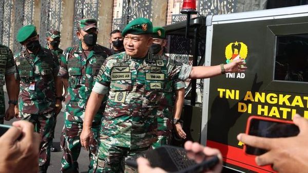 Disebut Retak dengan Panglima TNI, KSAD Dudung: Waspada, Pihak Tertentu Coba Pecah Belah TNI