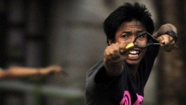 Hanya Iseng, 2 Pemuda di Makassar Tega Lesatkan Panah ke Seorang Remaja sampai Terluka
