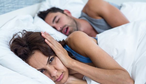Tidur Mendengkur Bisa Sebabkan Masalah Kardiovaskular, Ini Penjelasannya!