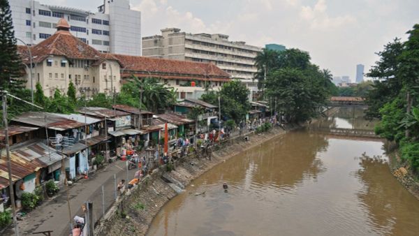 P.A. Jembatan Merah Siaga 3,Warga Jakarta Perlu Waspada Banjir