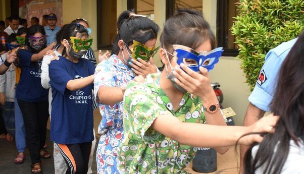 Bongkar Kasus Prostitusi Online Anak di Jakarta: Servis Sampai 5 Tamu Dalam Sehari