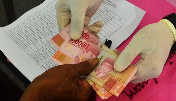 Siasat BLT ala Presiden Jokowi Diterima PDIP: “Sebagai Jalan Keluar Sementara”