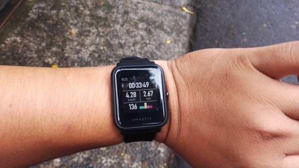 Smartwatch Murah Berkualitas Ini Bisa Anda Miliki dengan Budget Kurang dari 1 Juta