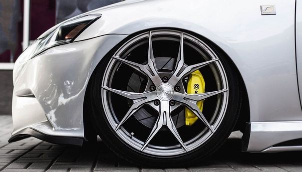 Cara Perawatan Velg Mobil Paling Benar agar Awet Lama