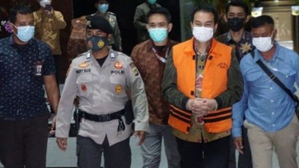 Wakil Ketua DPR Azis Syamsuddin Membantah Terkait Tuduhan Suap Saat di Persidangan