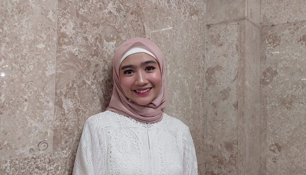 Dibesarkan Prioritaskan Pendidikan, Febby Rastanty Nangis Bolos Sekolah