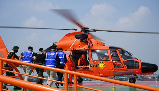 Tabrakan Beruntun di Tol Jagorawi, Ada Korban Parah Dievakuasi Pakai Heli Menembus Kemacetan