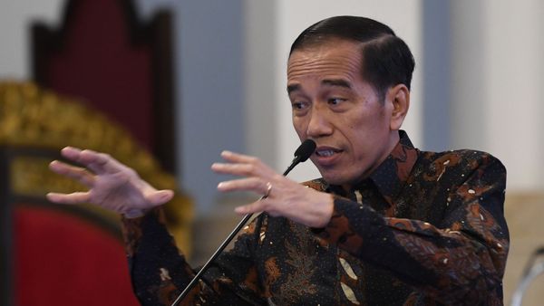 Presiden Jokowi Jengkel Nggak Karuan, Bisa-bisanya Seragam Polisi Masih Impor dari Luar Negeri