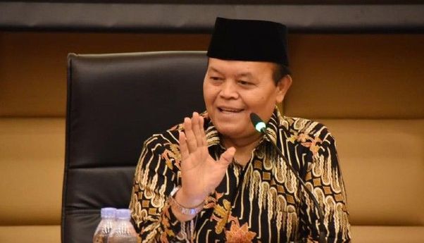 Pimpinan MPR Soal Kenaikan BBM: Penyelamatan APBN Harusnya dengan Stop Proyek Kereta Cepat dan IKN Nusantara