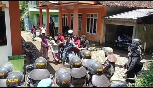 Mencekam! Warga Desa Wadas Tak Berani Keluar Rumah, Bahkan Anak-anak Sembunyi Ketakutan