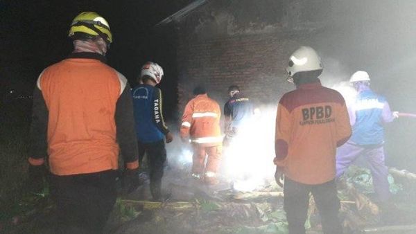 Berita Kebakaran: Rumah Industri Batik Terbakar di Pekalongan, Kerugian Ditaksir Rp50 Juta