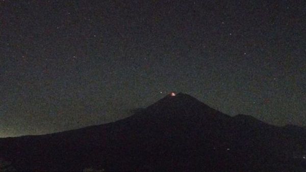 Gunung Semeru Kembali Erupsi dengan Tinggi Letusan 400 Meter, Status Waspada