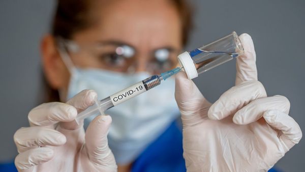 Prioritas Booster Vaksin COVID-19 di Tahun 2022 Belum Diatur Kemenkes