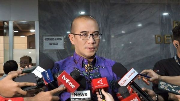 DKPP Ungkap Fakta Asusila Ketua KPU ke Anggota PPLN: Hubungan Badan Itu Terjadi