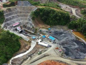 Bendungan Way Apu: Progres 89,8%, Manfaat Kian Nyata untuk Pulau Buru?