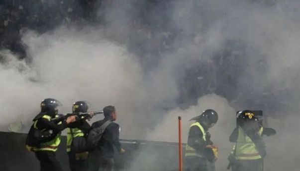 Buntut Tragedi Stadion Kanjuruhan, 9 Komandan Brimob Polda Jatim Dicopot