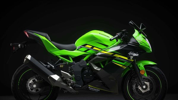 Kawasaki Ninja 125 Ternyata Mampu Mengalahkan Motor 150 CC