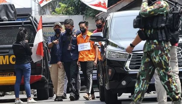Detik-detik Penembakan Brigadir J, Ferdy Sambo ke Bharada E: Woy Kau Tembak, Kau Tembak Cepat