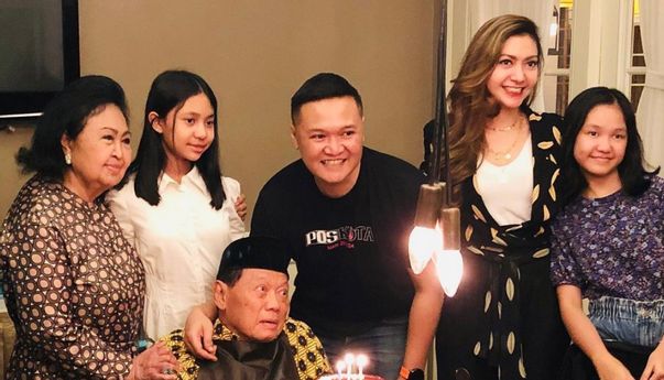 Harmoko Memang Sudah Lama Sakit, Beberapa Tahun Terakhir Selalu Duduk di Kursi Roda