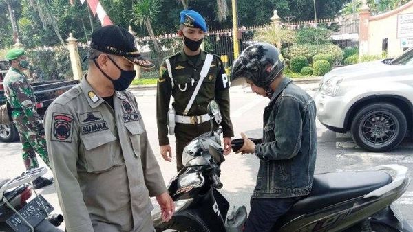 Berita Terbaru di Jogja: Tim Gabungan Jalankan Operasi Pemakaian Masker di PASTY