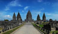 Kiat Candi Prambanan Atasi Ancaman Abu Gunung Merapi