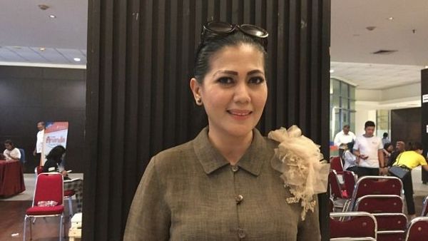 Kerap Perankan Sosok Antagonis, Helsi Herlinda Mengaku Pernah Dihadang dan Dipukul Orang