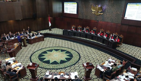 Bambang Widjojanto Walk Out saat Eddy Hiariej Berikan Kesaksian di Sidang Sengketa Pilpres