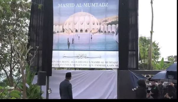 Kenang Eril, Ridwan Kamil Resmi Namakan Masjid di Islamic Center Baitul Ridwan Jadi “Al Mumtaz”