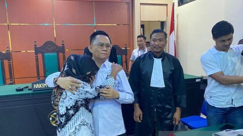 Guru Honorer Supriyani Divonis Bebas oleh PN Andoolo