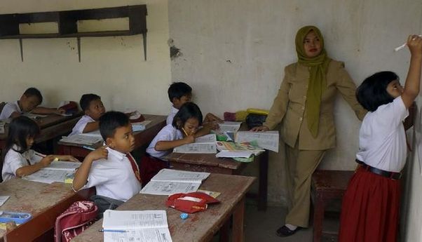 Guru Ikut Cemas Sistem Orba Kembali Gerogoti Dunia Pendidikan Lewat Pelajaran Wajib Pancasila