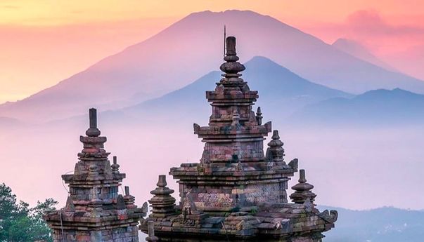 7 Destinasi Wisata Indonesia yang Identik dengan Angka 9