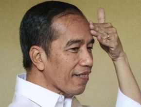 Presiden Jokowi Ungkap Pemimpin Yang Mikirin Rakyat Rambutnya Putih, Netizen: Yang Ngomong Rambutnya Hitam