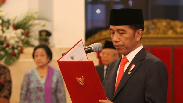 Peringati Hari Pahlawan, Presiden Jokowi Beri Gelar Pahlawan Nasional kepada Tokoh Ini