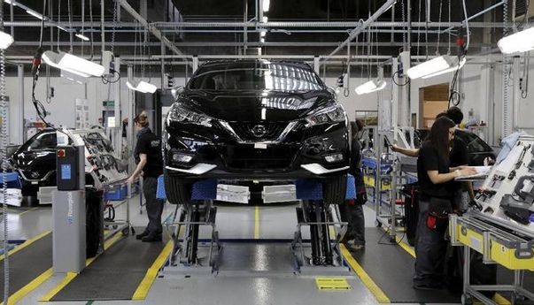 Laba Jeblok, Nissan Pangkas Tenaga Kerja dan Tunda Jalur Produksi di Indonesia