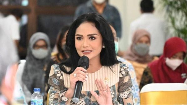 PDIP Resmi Usung Krisdayanti sebagai Calon Wali Kota Batu di Pilkada 2024