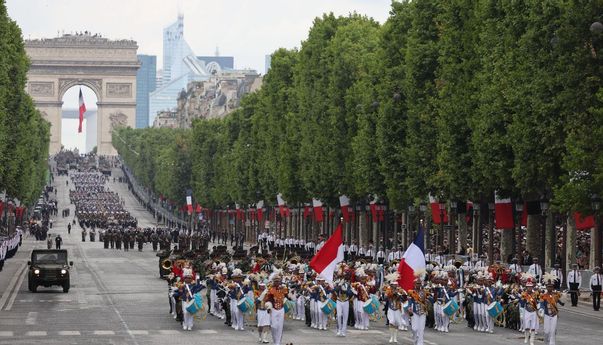 Prabowo Bangga Kontingen TNI-Polri Tampil di Parade Militer Bastille Day: Simbol Eratnya Kerja Sama RI–Prancis