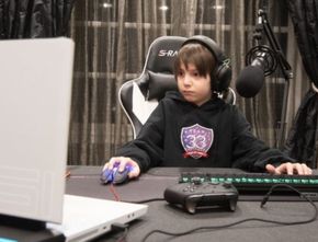 Bocah Ini Jadi Gamer Profesional di Usia 8 Tahun, Dapat Kontrak Ekslusif Ratusan Juta Rupiah