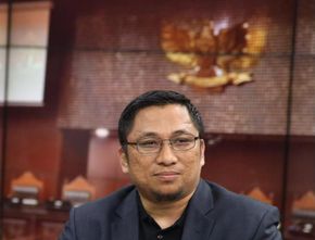 Soal Pemilu 2024, Feri Amsari: Pemilu Indonesia Tidak Bisa Ditunda, Kecuali Kiamat!