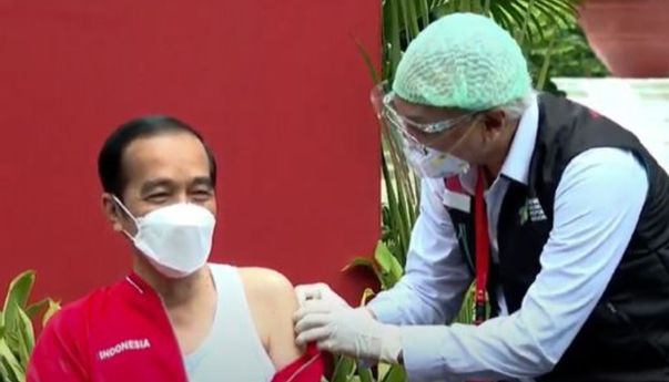 Jokowi Umumkan Masyarakat Indonesia Jalani Vaksinasi Covid-19 Mulai Februari 2021