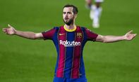 Dilepas Barcelona, Miralem Pjanic Akan Berlabuh ke Tim Ini