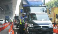 Polisi Putar Balikkan 460 Ribuan Unit Kendaraan Sepanjang Larangan Mudik 2021