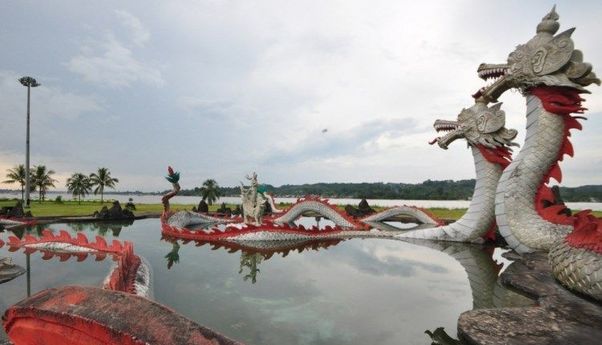 Inilah Keunikan Pulau Kumala di Sungai Mahakam dan Harga Tiketnya