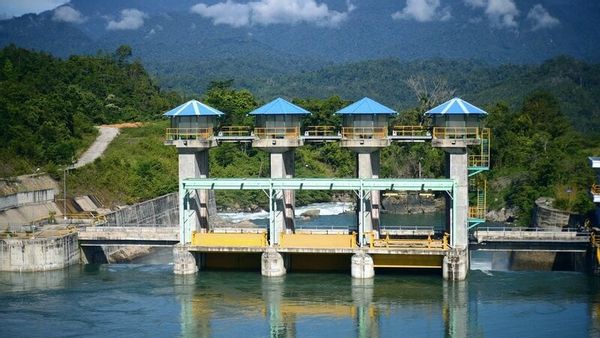 PLTA Kayan Hydro Energy Menuai Pujian Hashim Ketika Resmikan Pabrik Timah Batam