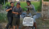 Vespa Milik Pria Ini Menggunakan Bahan Bakar dari Sampah Plastik