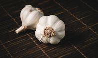 Benarkah Bawang Putih Bisa Obati Jerawat? Simak Penjelasan Dokter