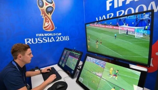 Pro Kontra Teknologi Var dalam Sepak Bola