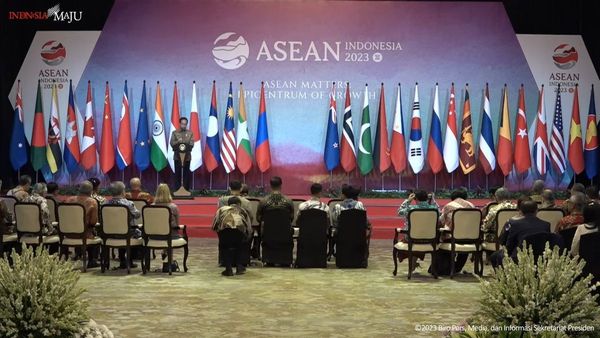 Pidato di AMM ke-56, Jokowi Ingatkan ASEAN Tak Boleh Jadi Ajang Persaingan: Menang Tanpo Ngasorake