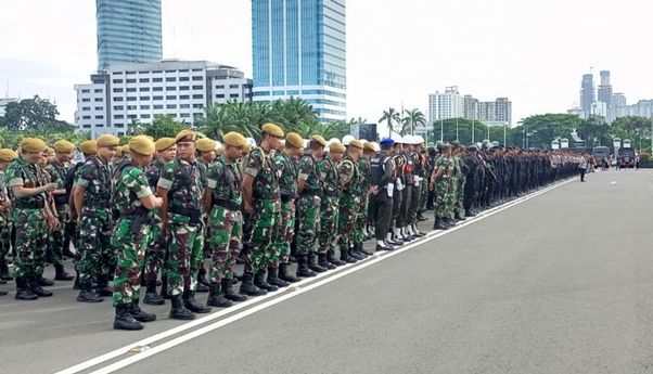 2.678 Personel Gabungan Dikerahkan Amankan Aksi Demo di Gedung DPR Siang Ini