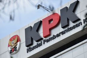 KPK Tetapkan Bupati dan Anggota DPR di Kalteng Menjadi Tersangka Korupsi