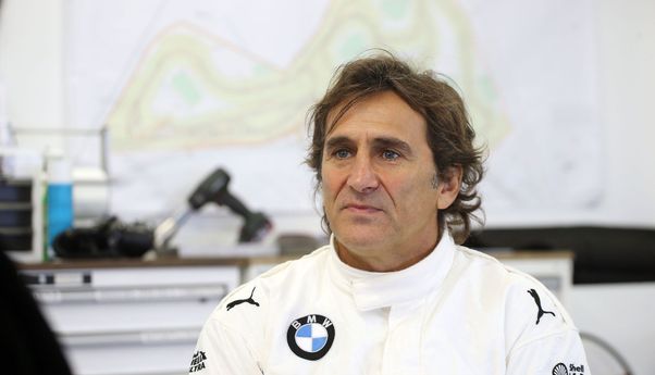 Mantan  Pembalap Formula 1 Alex Zanardi Mengalami Kecelakaan Parah